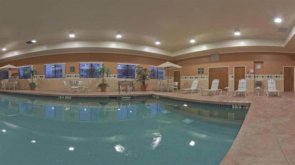 Holiday Inn Express Milwaukee N- Brown Deer/Mequon Exterior photo
